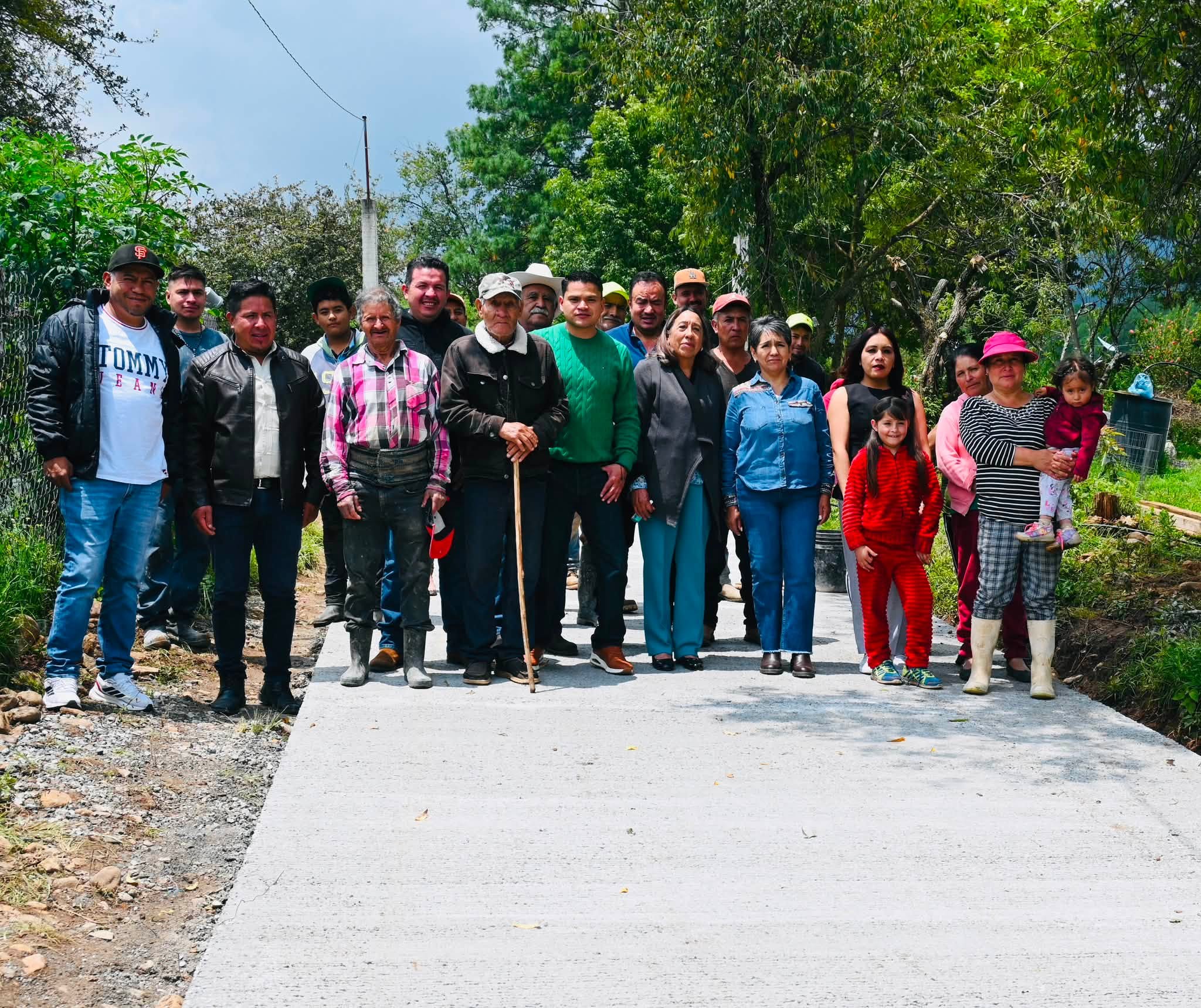 INAUGURACIÓN RONDANILLA CONCRETO HIDRAULICO